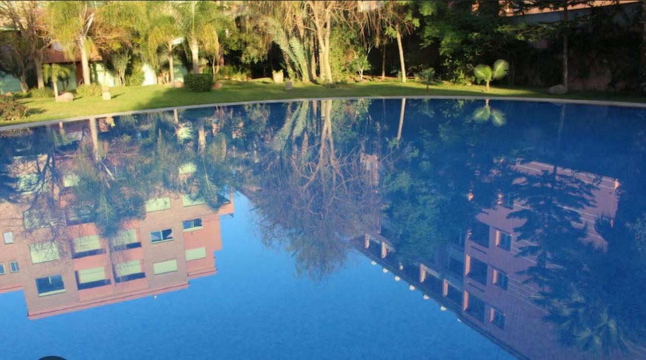 Logement De Luxe Avec Piscine, Hivernage Marakeş Dış mekan fotoğraf
